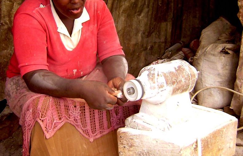 The Timeless Elegance of Cow Bone Jewelry: A Glimpse into African Artistry